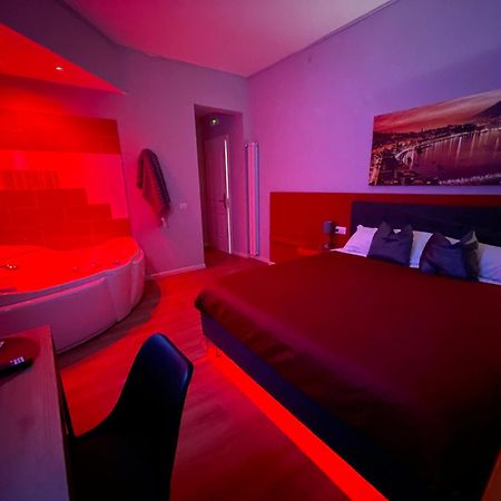 Vomero Suite And Deluxe Room B&B Napoli المظهر الخارجي الصورة