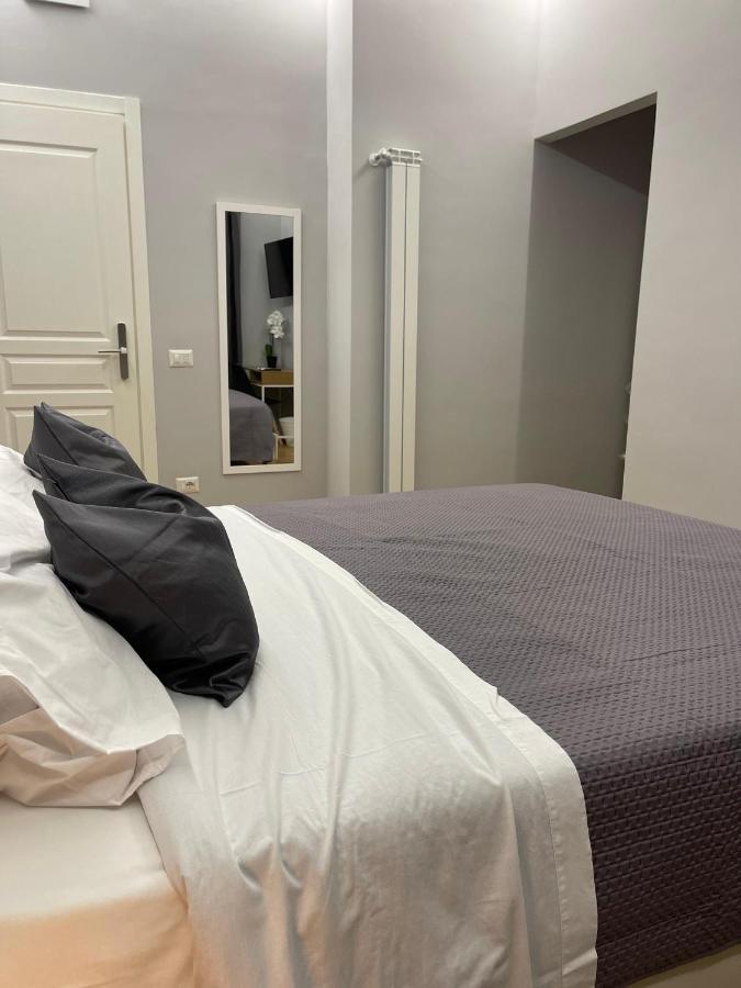 Vomero Suite And Deluxe Room B&B Napoli المظهر الخارجي الصورة