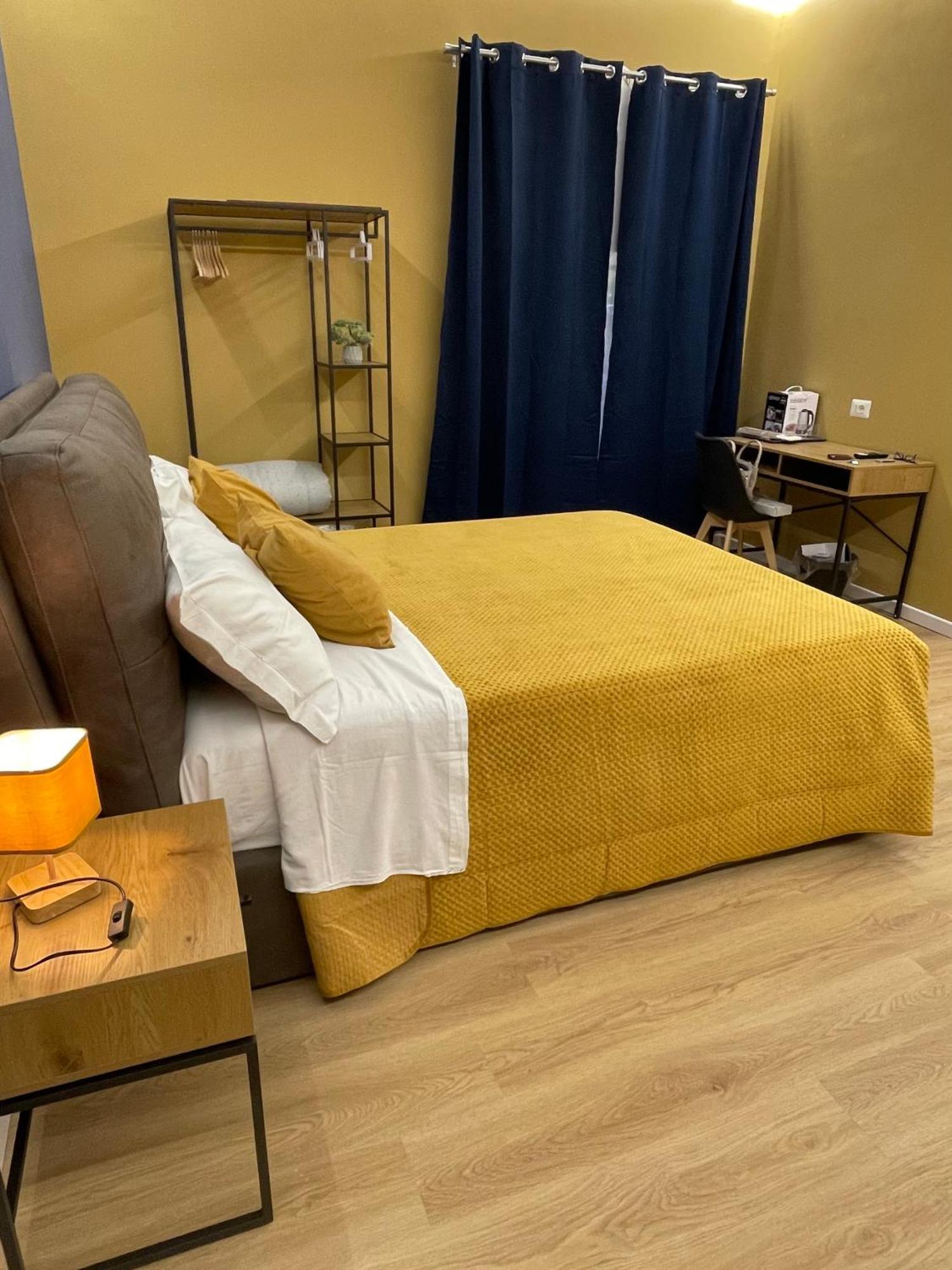 Vomero Suite And Deluxe Room B&B Napoli المظهر الخارجي الصورة