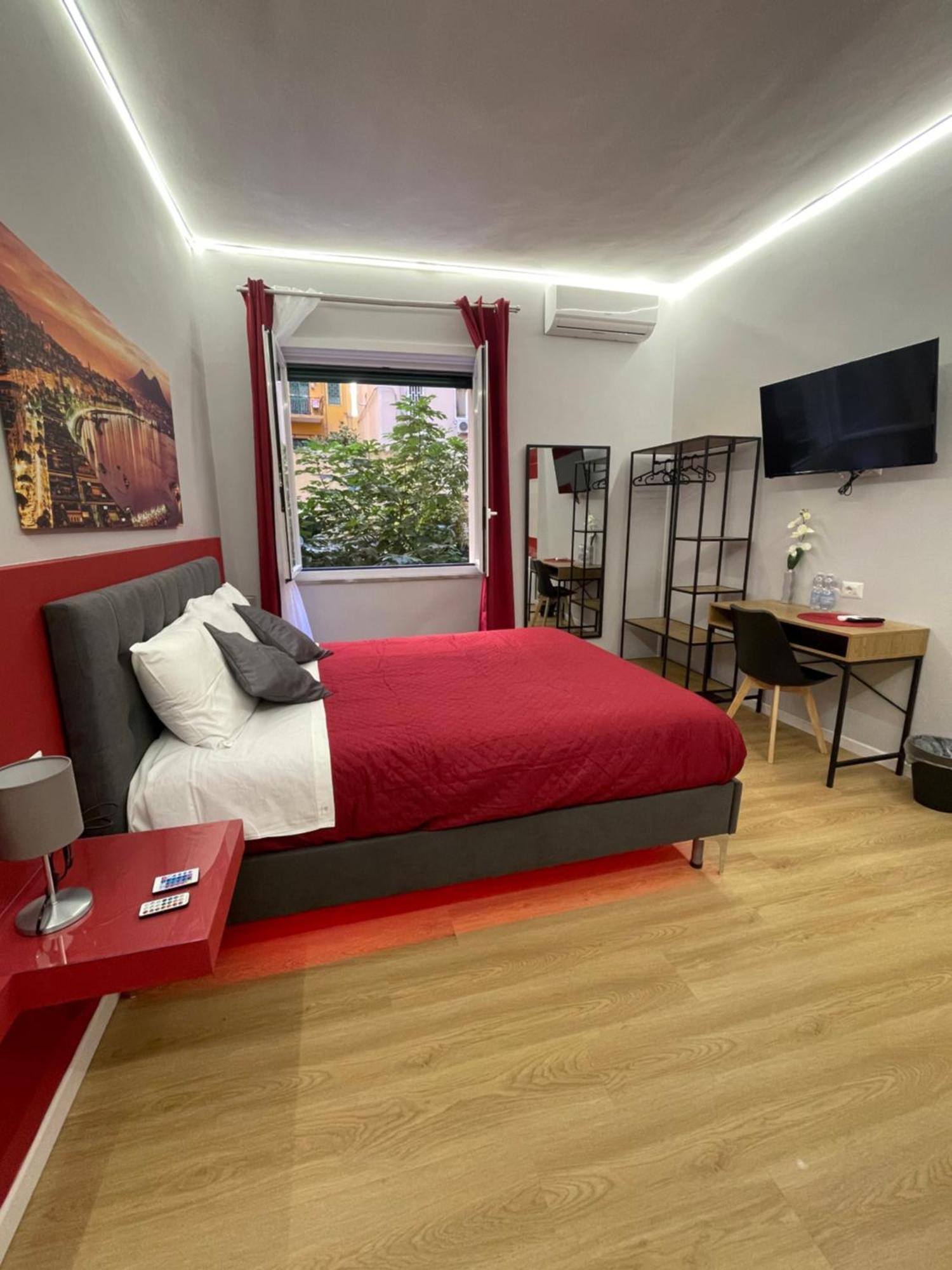Vomero Suite And Deluxe Room B&B Napoli المظهر الخارجي الصورة