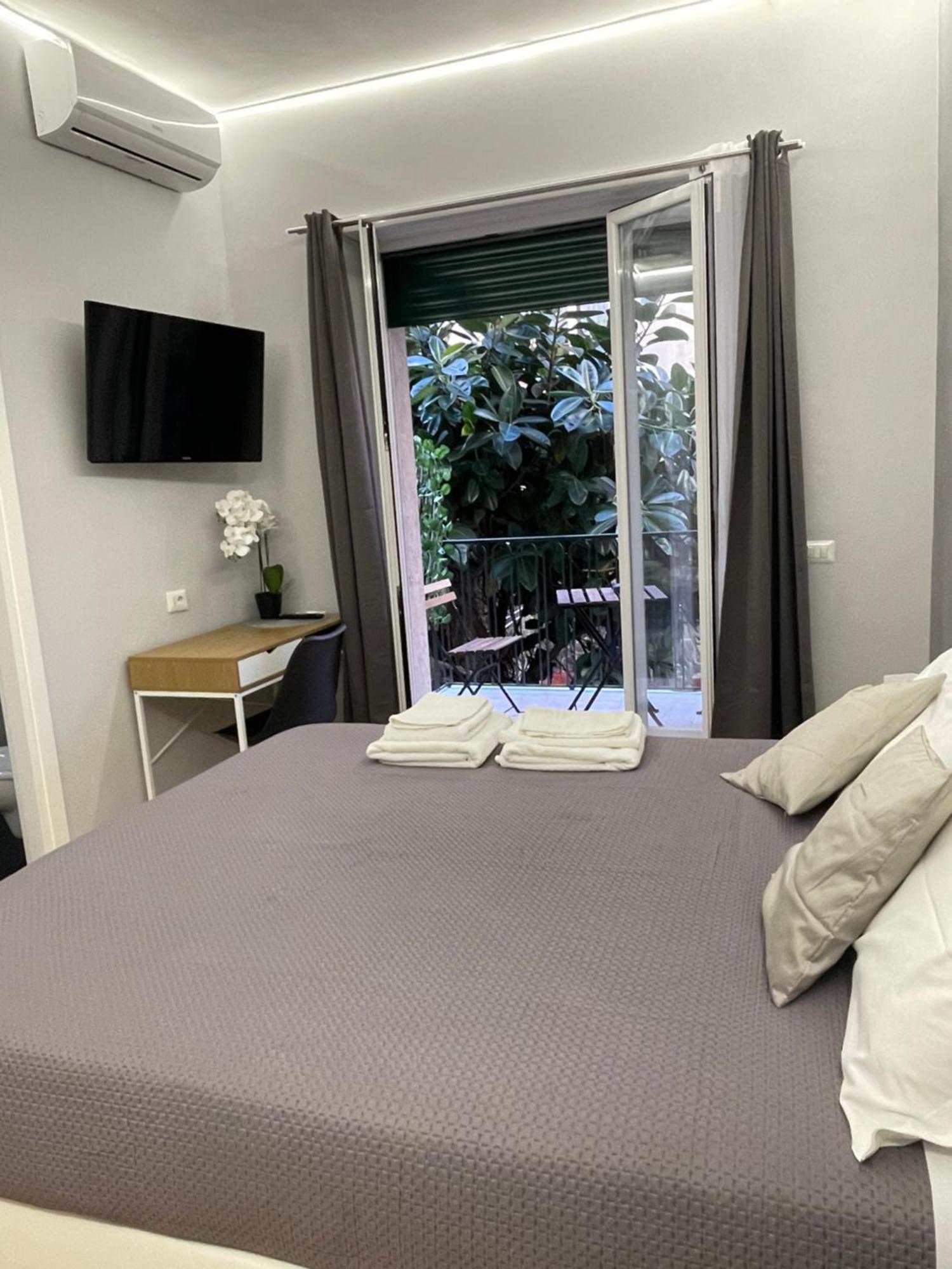 Vomero Suite And Deluxe Room B&B Napoli المظهر الخارجي الصورة