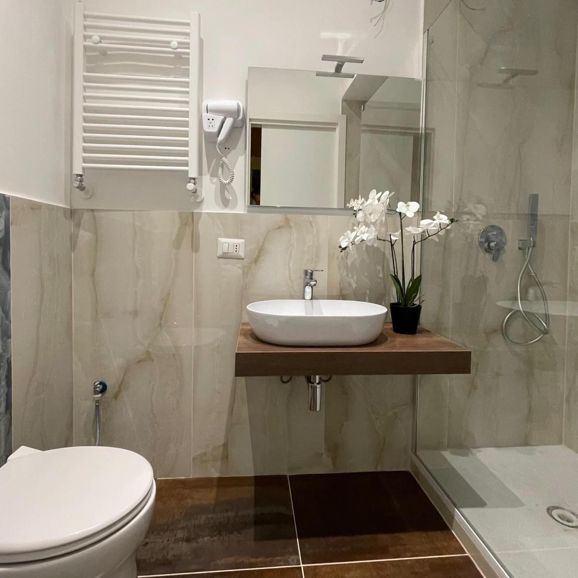 Vomero Suite And Deluxe Room B&B Napoli المظهر الخارجي الصورة