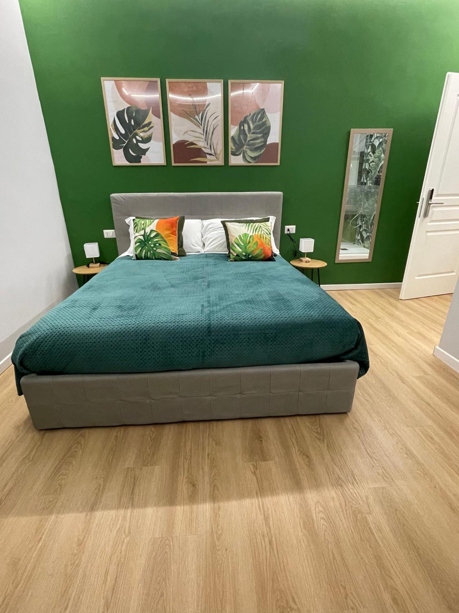 Vomero Suite And Deluxe Room B&B Napoli المظهر الخارجي الصورة